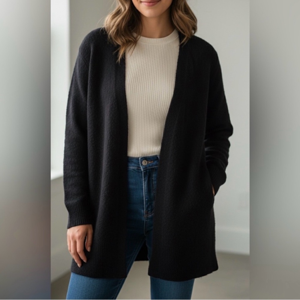 Madewell Black Wool Alpaca Blend
Open-Front Cardigan Sweater - Size XS